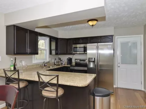 512 Vanderbilt Dr, Sherman, IL 62684 photo 15