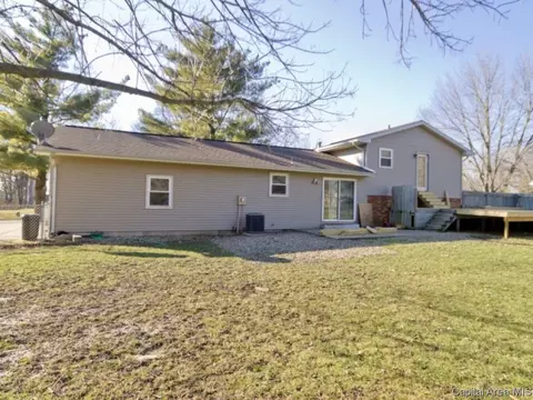 512 Vanderbilt Dr, Sherman, IL 62684 photo 8