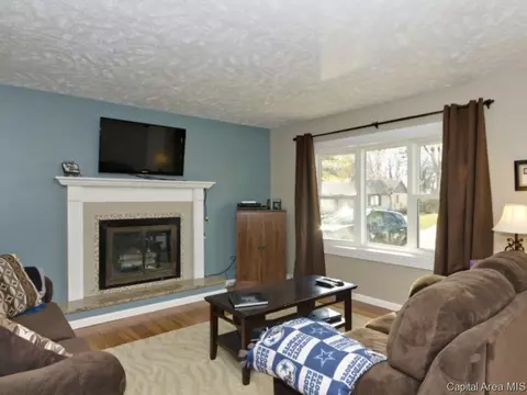 512 Vanderbilt Dr, Sherman, IL 62684 photo 24