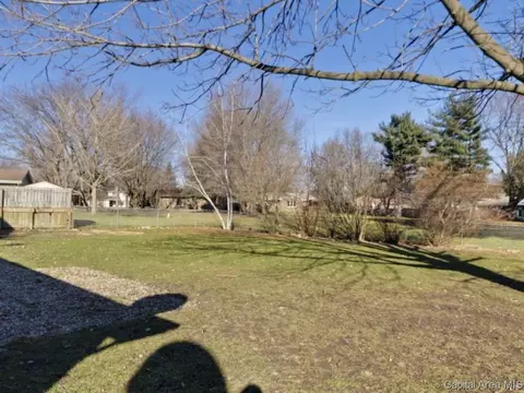 512 Vanderbilt Dr, Sherman, IL 62684 photo 7