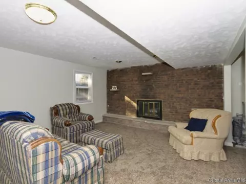 512 Vanderbilt Dr, Sherman, IL 62684 photo 11