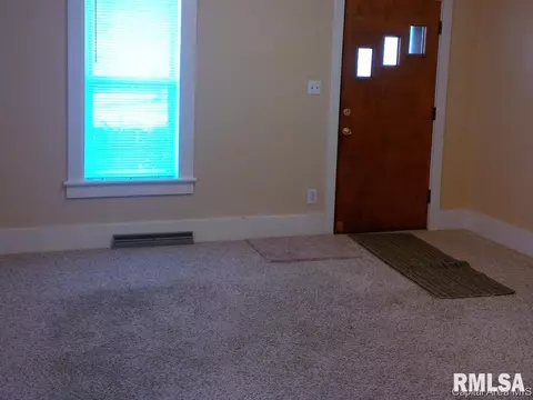 1237 N Ledlie Ave, Springfield, IL 62702 photo 3