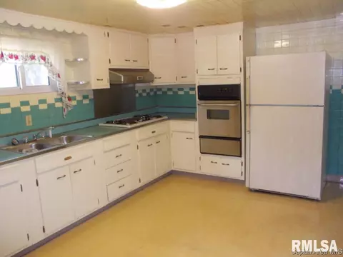 3250 Elm, Springfield, IL 62702 photo 17