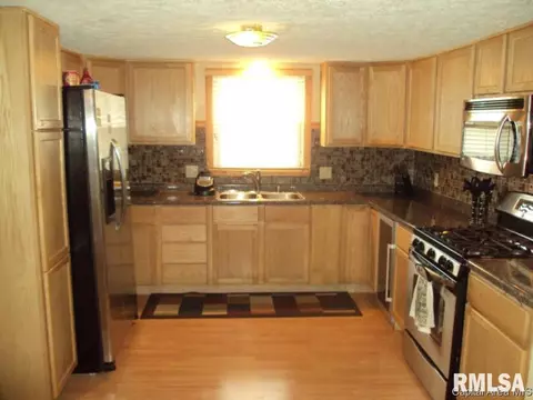 3360 Carman St, Springfield, IL 62703 photo 4