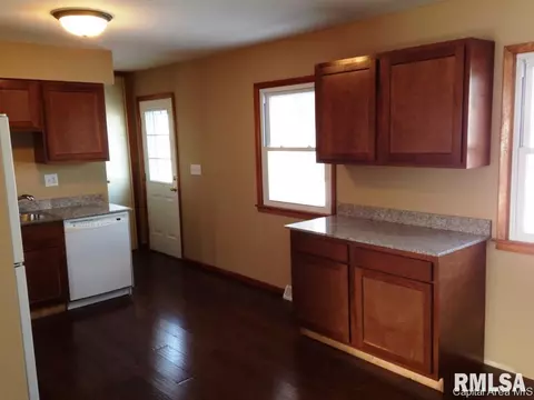 2109 Kaskaskia, Springfield, IL 62702 photo 5