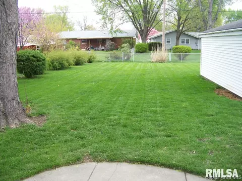 2109 Kaskaskia, Springfield, IL 62702 photo 27