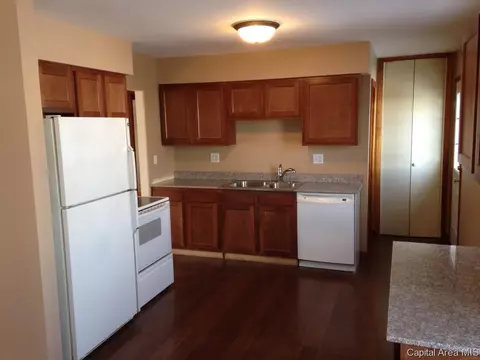 2109 Kaskaskia, Springfield, IL 62702 photo 6