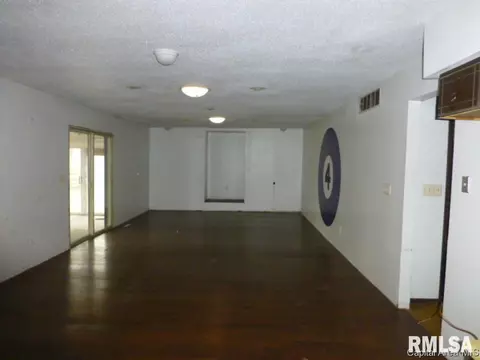 1 Longview Dr, Springfield, IL 62712 photo 6