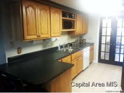 3202 Mars Ave, Springfield, IL 62707 photo 3