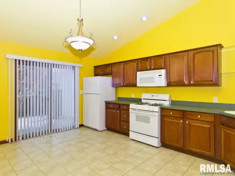 3212 Sequoia Dr, Springfield, IL 62712 photo 10