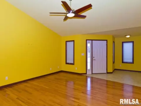 3212 Sequoia Dr, Springfield, IL 62712 photo 3
