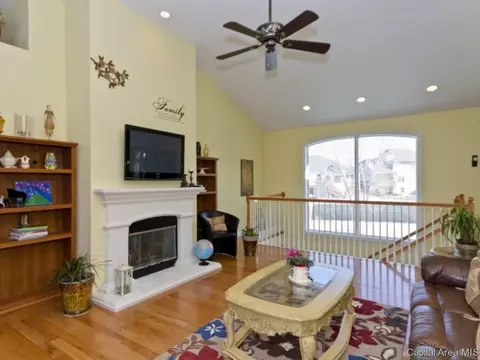 6424 Winterberry Ln, Springfield, IL 62712 photo 3