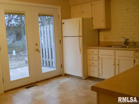 1227 Interlacken, Springfield, IL 62704 photo 6