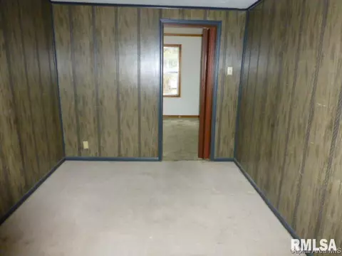 141 E Stoddard, Virden, IL 62690 photo 14