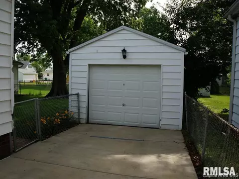 3232 S 5th St, Springfield, IL 62703 photo 12