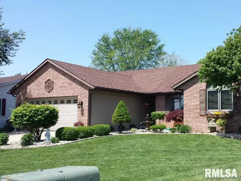 8201 Stirrup Ln, Springfield, IL 62712 photo 1