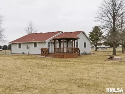 100 Post Rd, Virden, IL 62690 photo 22