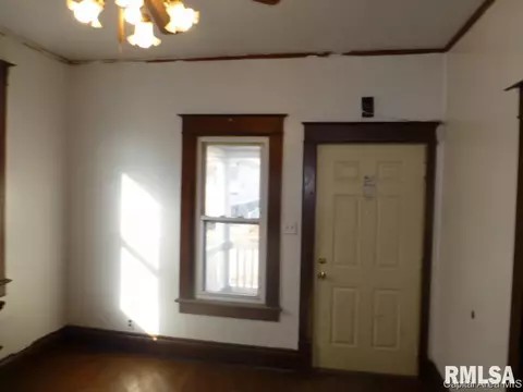 1630 E Cummins Ave, Springfield, IL 62702 photo 2