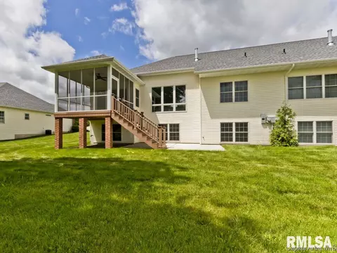 22 Mashie Ct, Springfield, IL 62707 photo 4
