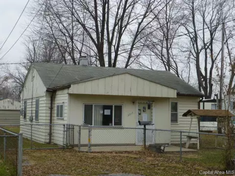 3317 E Carpenter Street St, Springfield, IL 62702 photo 1