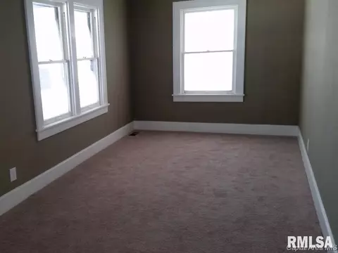 2100 S Lowell Ave, Springfield, IL 62704 photo 2