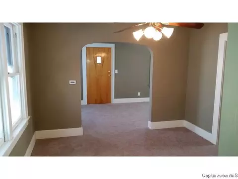 2100 S Lowell Ave, Springfield, IL 62704 photo 3