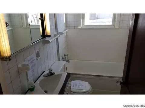 2508 S 4th St, Springfield, IL 62703 photo 6