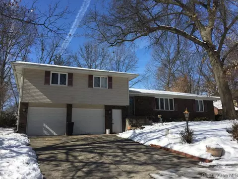 6 Boulder Point Dr, Springfield, IL 62711 photo 1