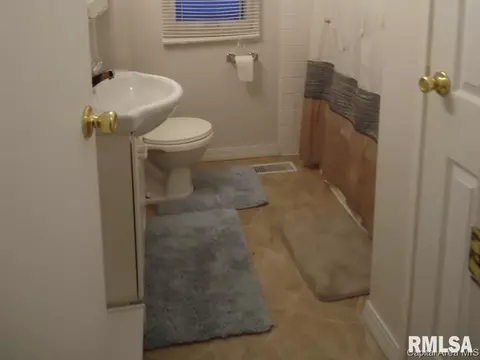 3237 Saxony Rd, Springfield, IL 62703 photo 7