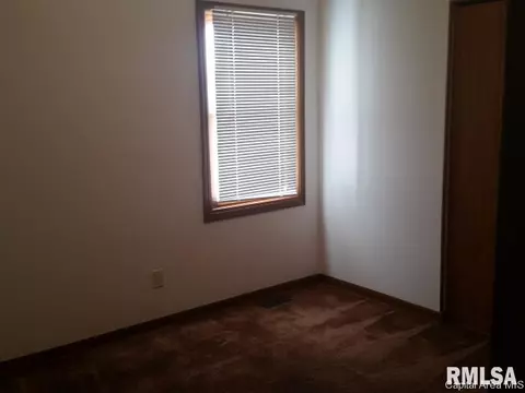 1719 Albany, Springfield, IL 62702 photo 9