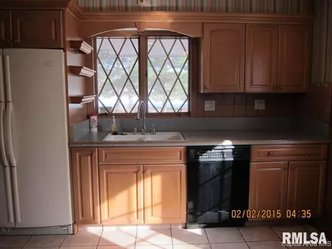 2433 S 15th St, Springfield, IL 62703 photo 9
