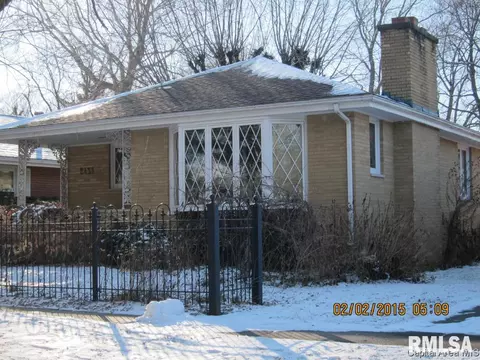 2433 S 15th St, Springfield, IL 62703 photo 3