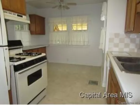 507 Illini Ct, Springfield, IL 62704 photo 2