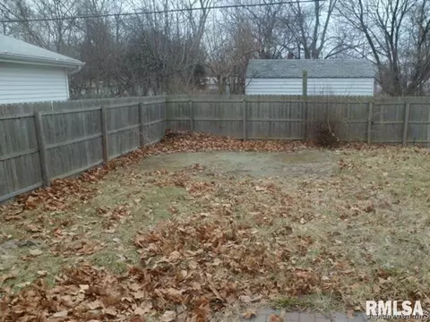 500 N Stephens, Springfield, IL 62702 photo 10