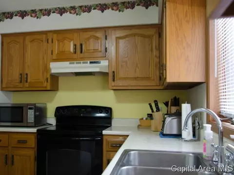 55 Brookside Pl, Springfield, IL 62704 photo 6
