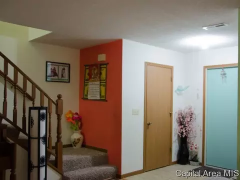 55 Brookside Pl, Springfield, IL 62704 photo 3