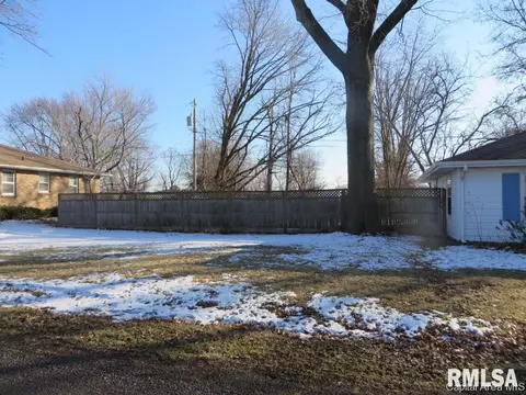 1924 Bruns Lane Ct, Springfield, IL 62702 photo 2