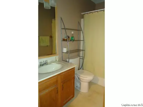 1920 Skipton Rd, Springfield, IL 62702 photo 2