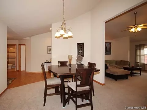 3507 Yorkshire Ct, Springfield, IL 62704 photo 4