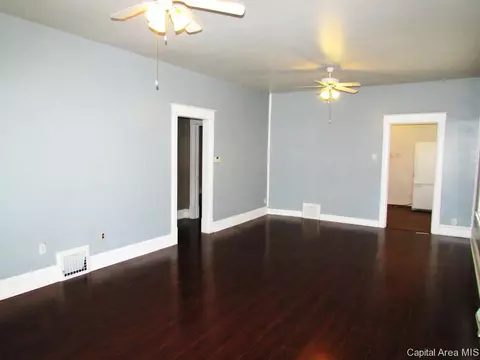 1507 Monroe, Springfield, IL 62704 photo 2