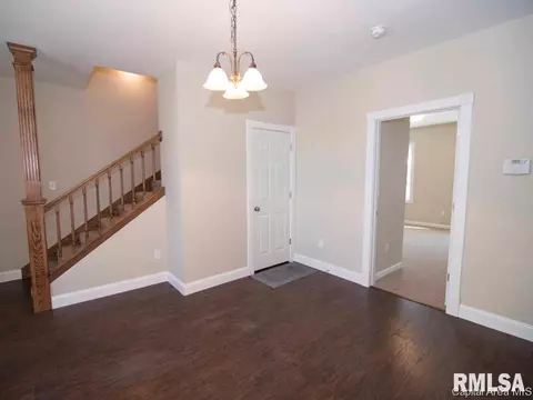 1149 N 7th, Springfield, IL 62702 photo 5