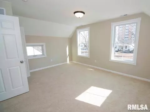 1149 N 7th, Springfield, IL 62702 photo 14