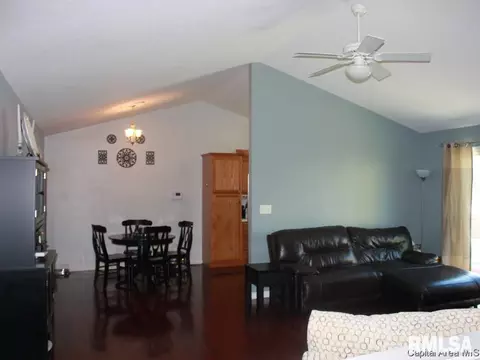 3705 Cranleigh Blvd, Springfield, IL 62712 photo 5