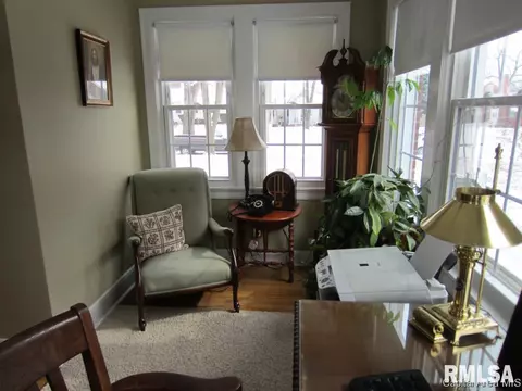 2037 Whittier, Springfield, IL 62704 photo 6