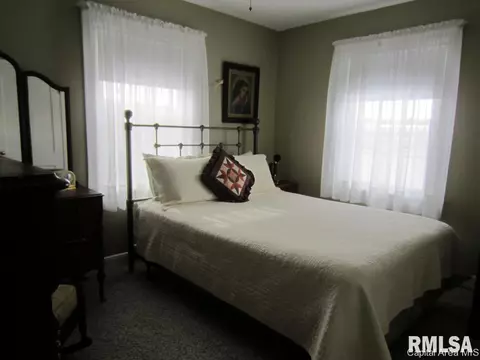 2037 Whittier, Springfield, IL 62704 photo 11