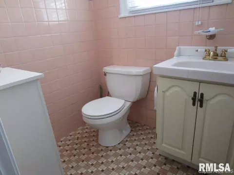 2037 Whittier, Springfield, IL 62704 photo 13