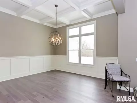 1817 Forest Gln, Chatham, IL 62629 photo 3