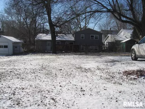 820 E Sangamon Ave, Springfield, IL 62702 photo 4
