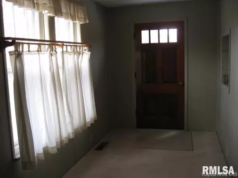820 E Sangamon Ave, Springfield, IL 62702 photo 11