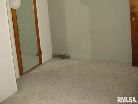 820 E Sangamon Ave, Springfield, IL 62702 photo 6